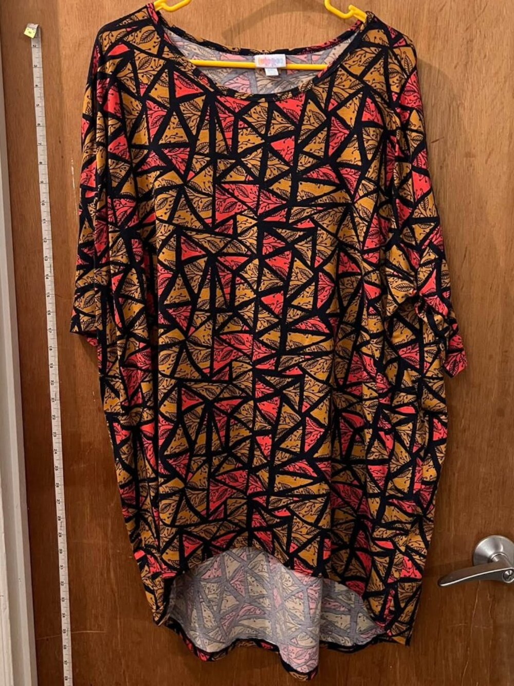 Size 2X - LulaRoe - Orange and Gold Graphic Short Sleeve Pullover Blouse